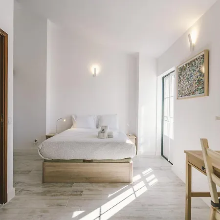 65 - Sea & Surf House