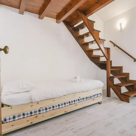 펜션 65 - Sea & Surf House 콘솔라상